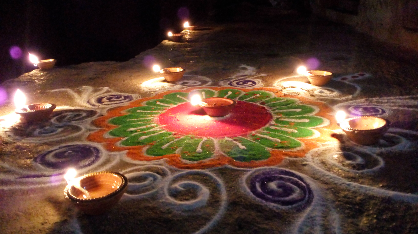 rangoli-and-diya-lamps-for-diwali-celebration