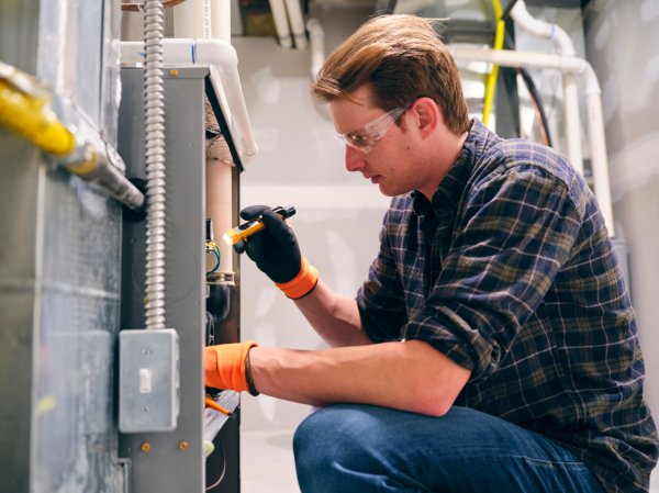 replace blower motor or buy new furnace