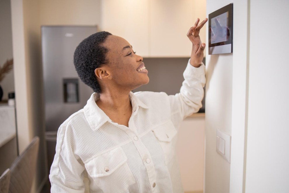 Arlo vs. SimpliSafe Which Home Security System Should You Buy? Bob Vila