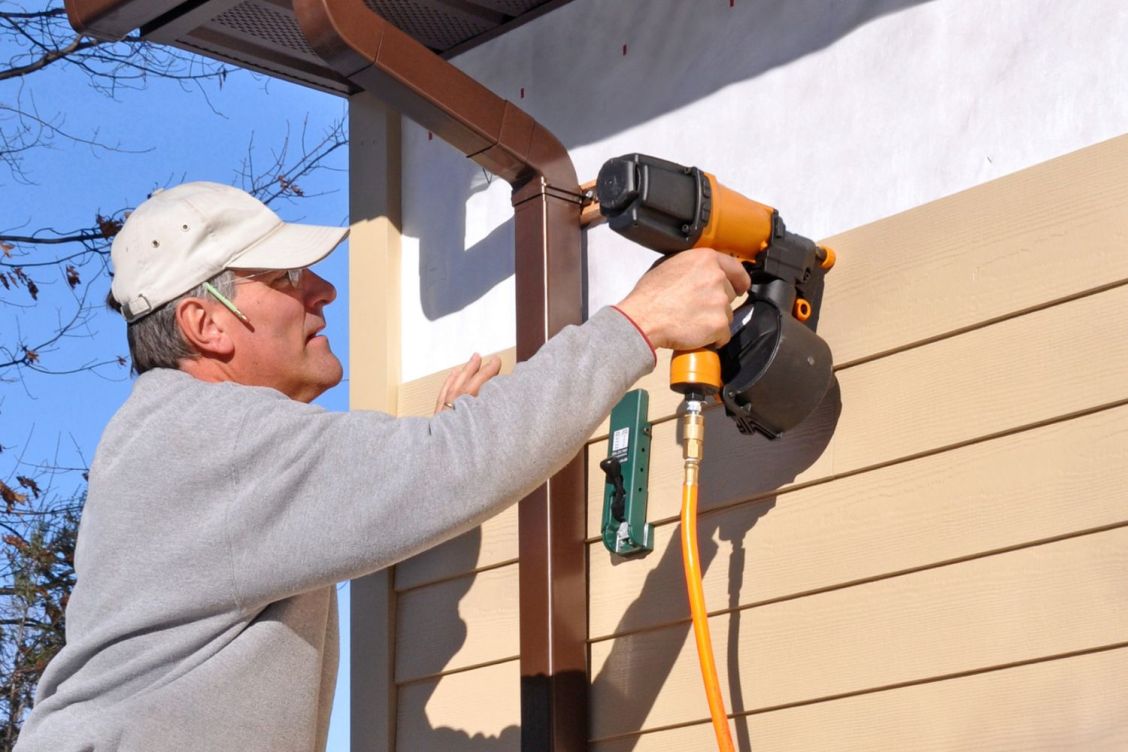 Cost of Stucco vs. Siding 8 Pricing Factors to Know When Redoing a Home’s Exterior Bob Vila