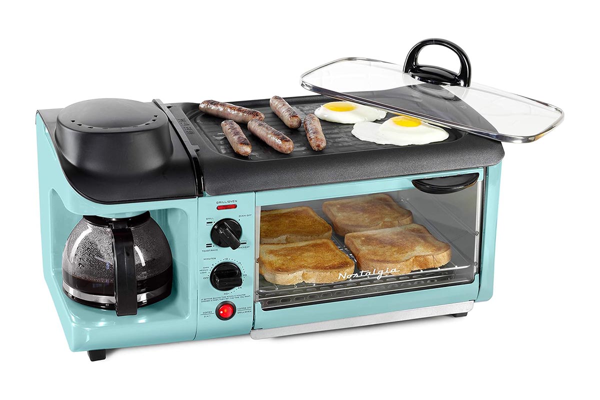 New Appliances that Look Like Retro Appliances Option Nostalgia 3-in-1 Breakfast Station