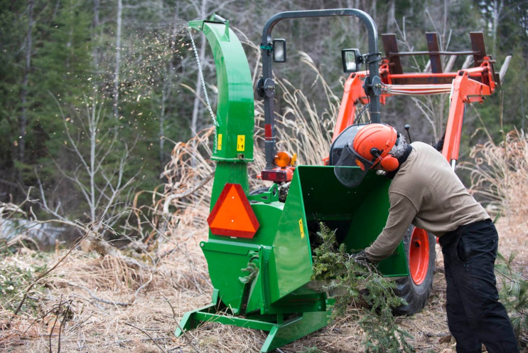 How Much Does It Cost to Rent a Wood Chipper? (2024) Bob Vila