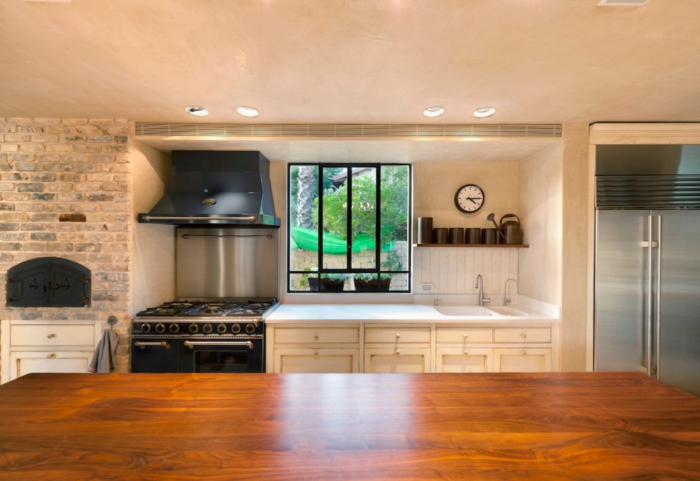 5 Things to Know About Sealing Butcher Block Countertops