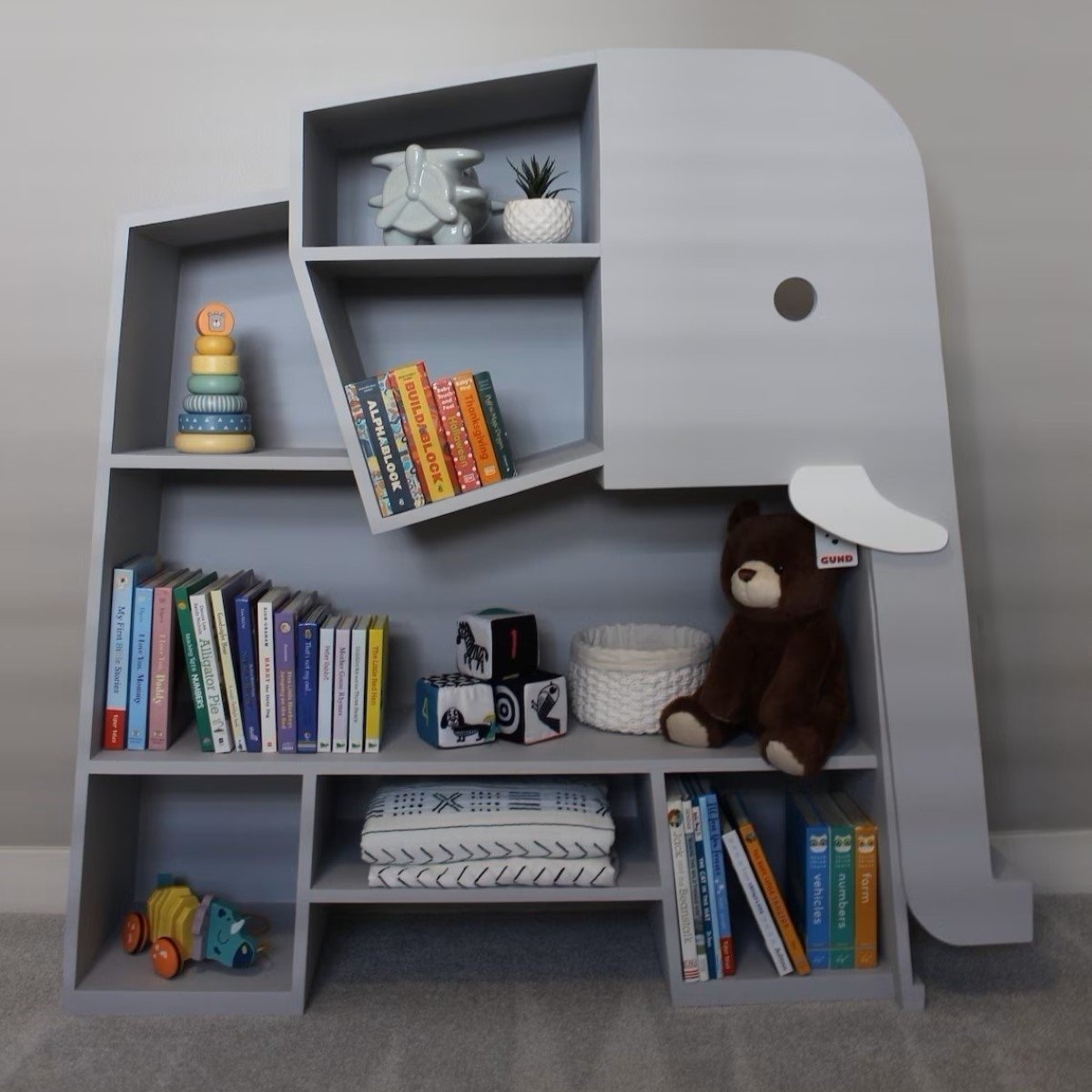 12 Bookshelf Plans You Can Build in a Weekend