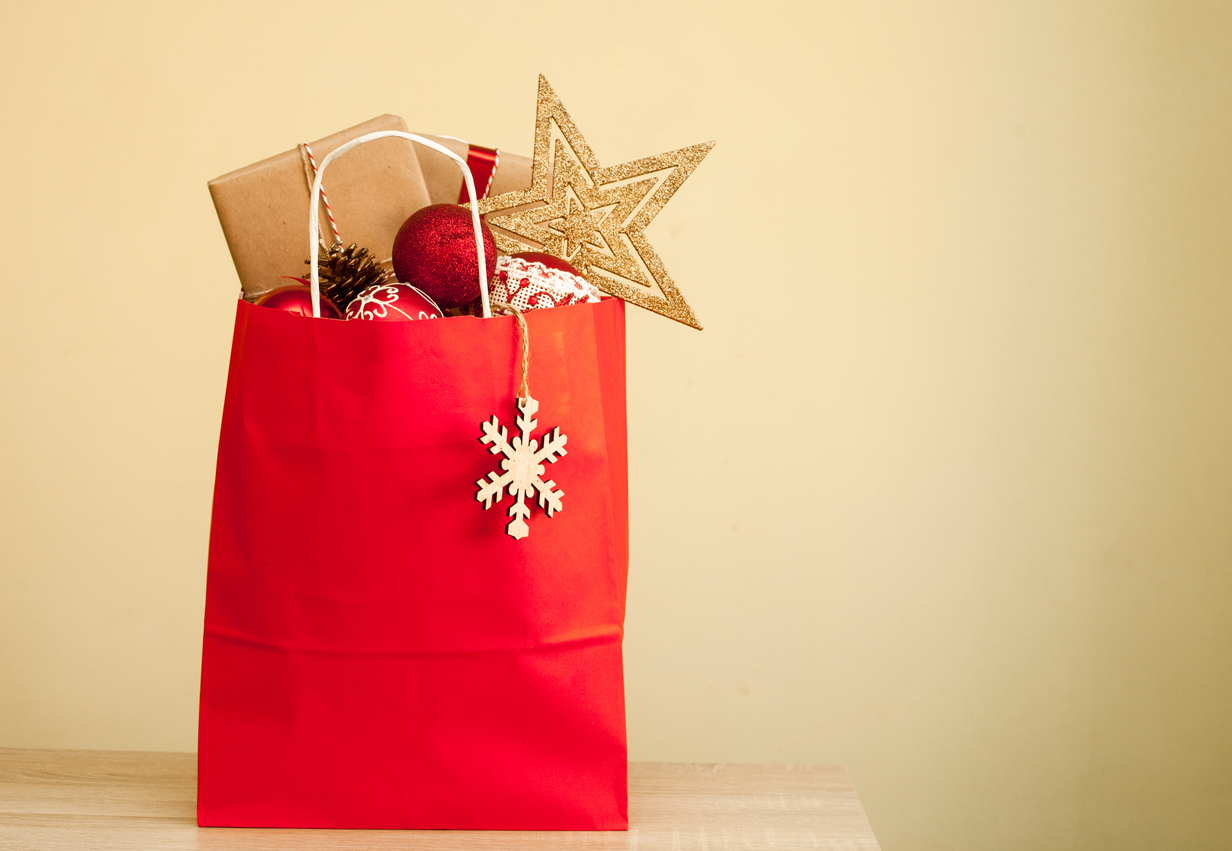 Holiday-themed gift bag.