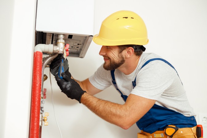 What Does a Handyman Do? 8 Types of Tasks That Can Be Tackled by a Handyman
