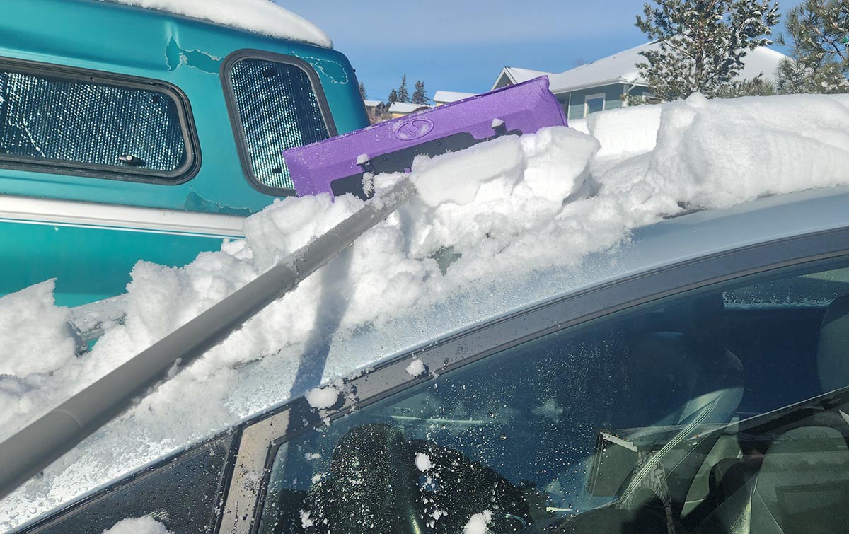 Snow Joe Telescoping Snow Broom & Ice Scraper Review right for you