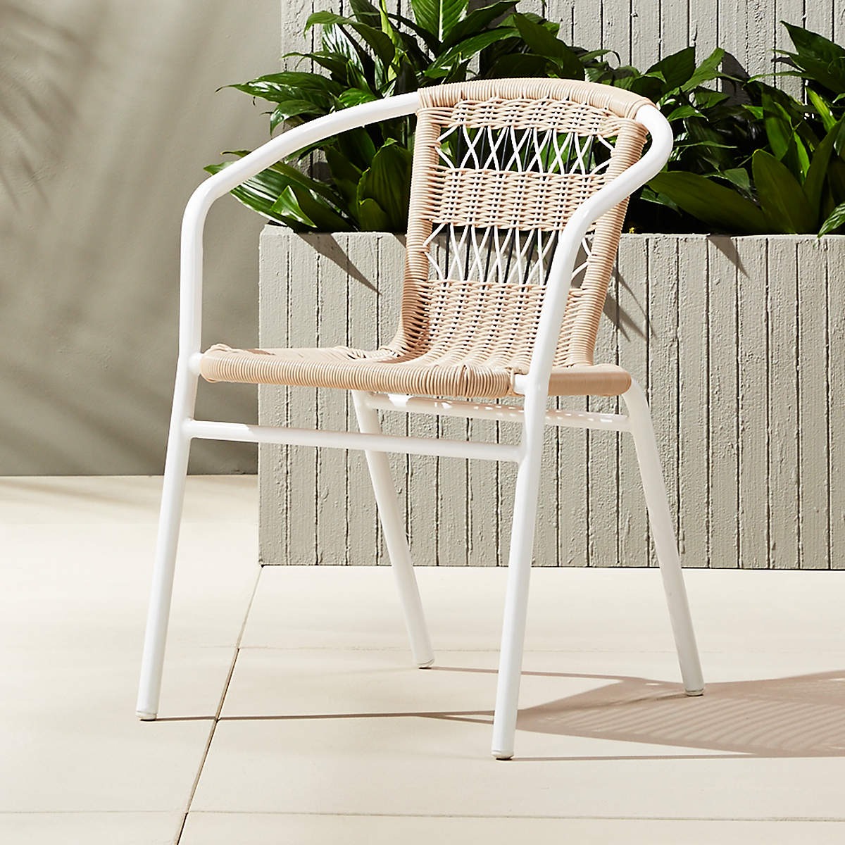 The Best Outdoor Furniture Brand CB2