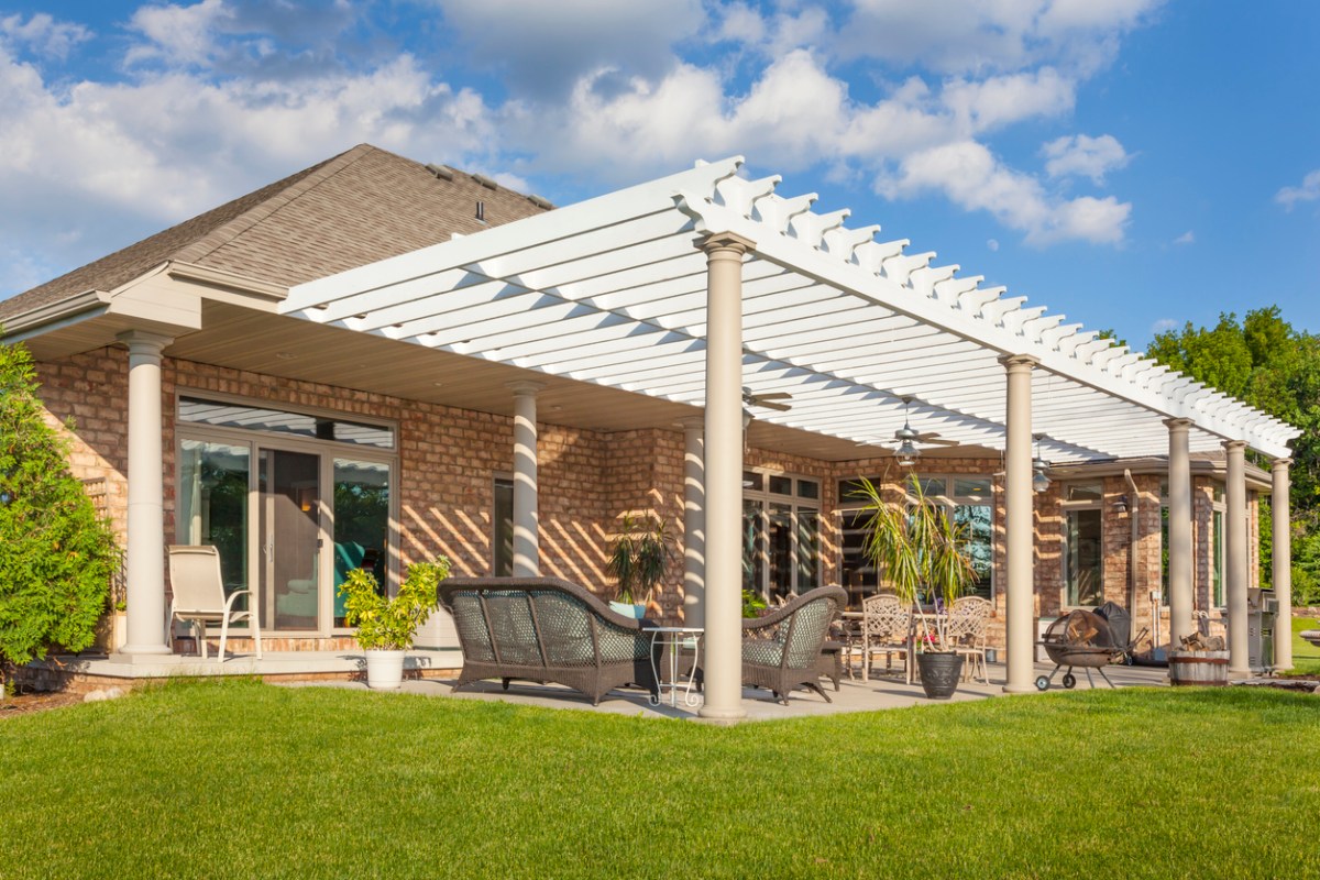 What Is a Pergola? Pros and Cons of the Popular Outdoor Feature