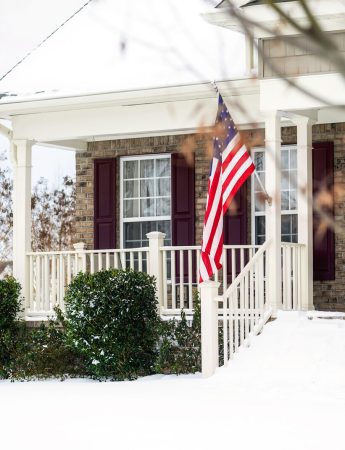 19 Ways to Make Your Front Porch More Inviting in Winter