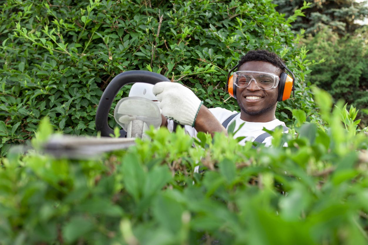 Average Landscaper Salary