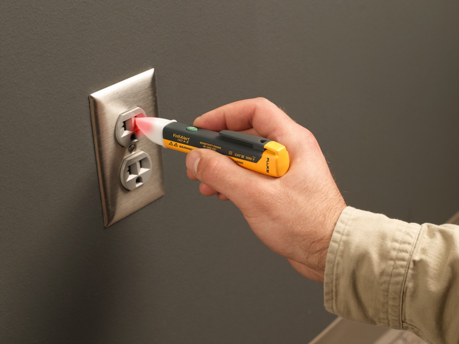 The Best Products Our Readers Bought in February Option Fluke VoltAlert Voltage Tester
