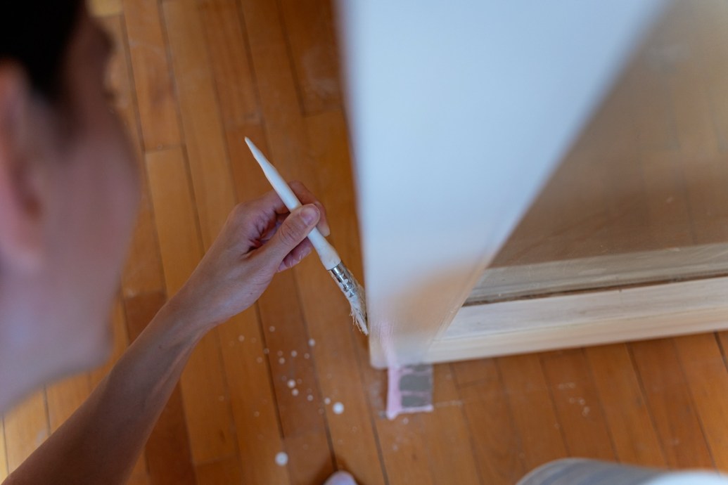 This Is the Best Way to Get Paint Off of Hardwood Floors