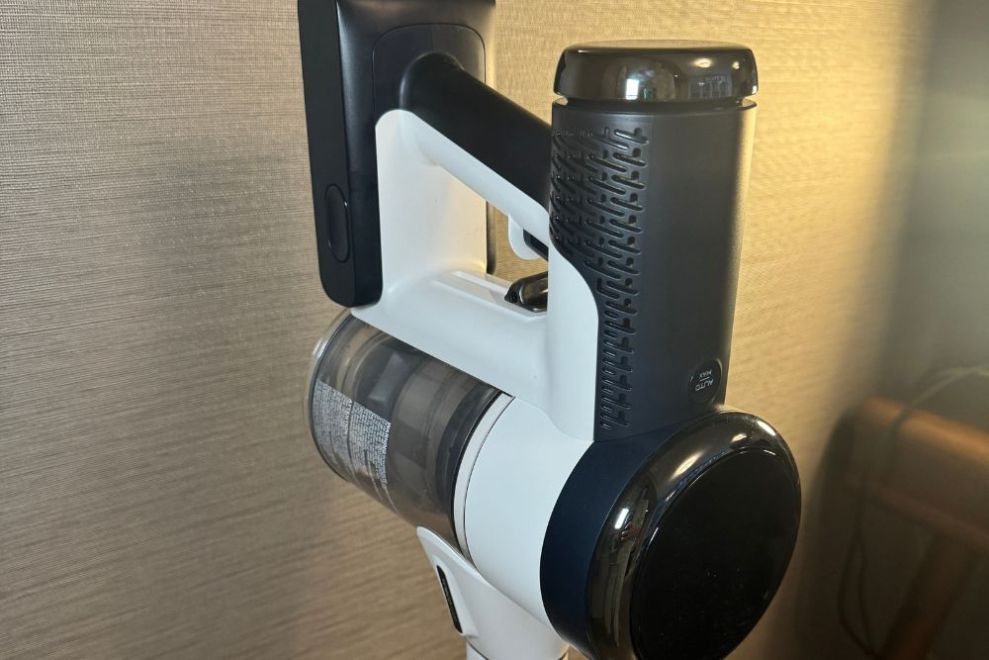 The Levoit LVAC200 Cordless Vacuum, Tested and Reviewed