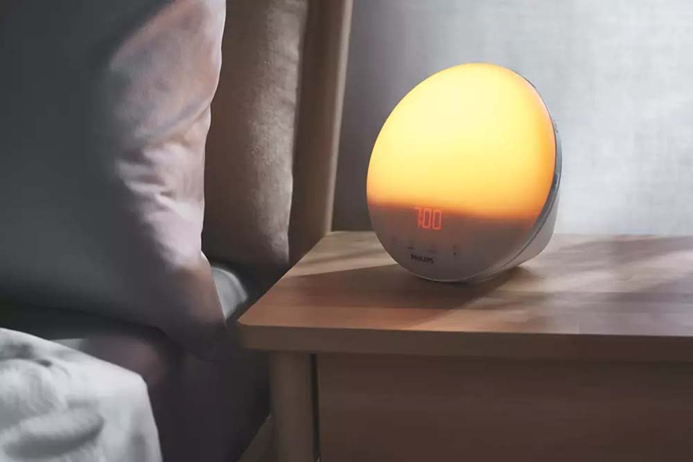 How to Upgrade Your Sleeping Situation Option Philips SmartSleep Wake-up Light