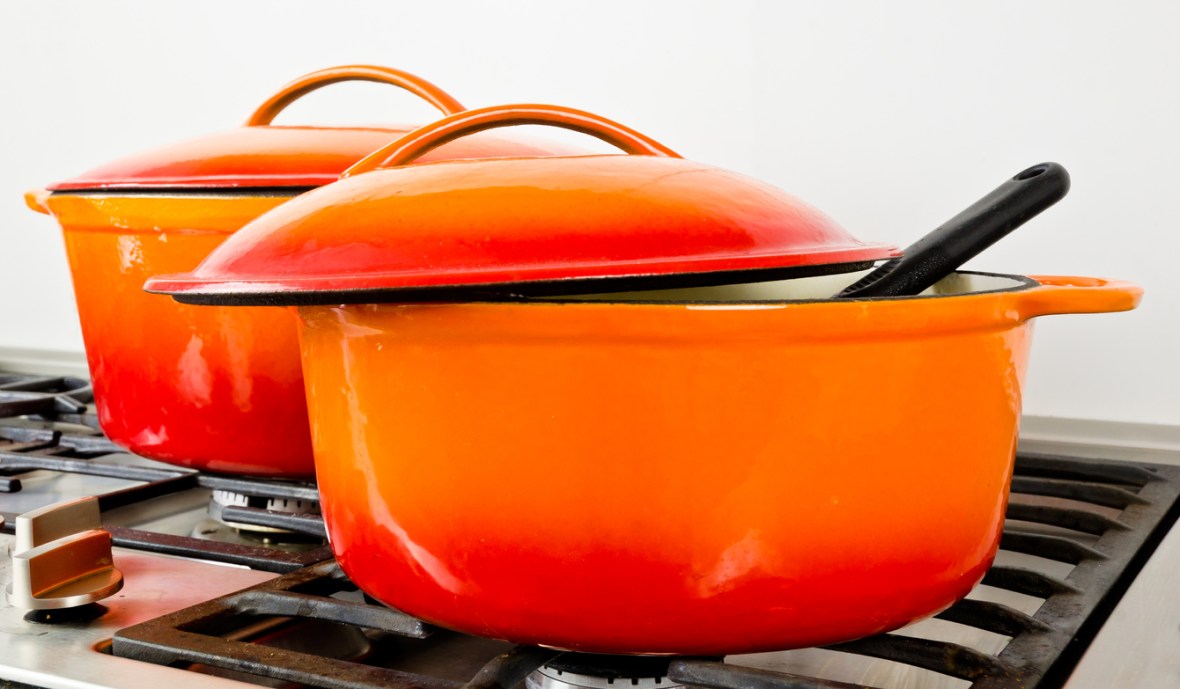 6 Simple Ways to Clean Discolored Enamel Cookware