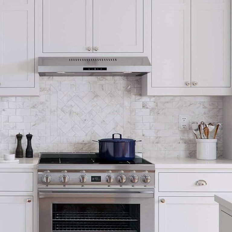 27 Range Hood Ideas and Styles (With Pictures)