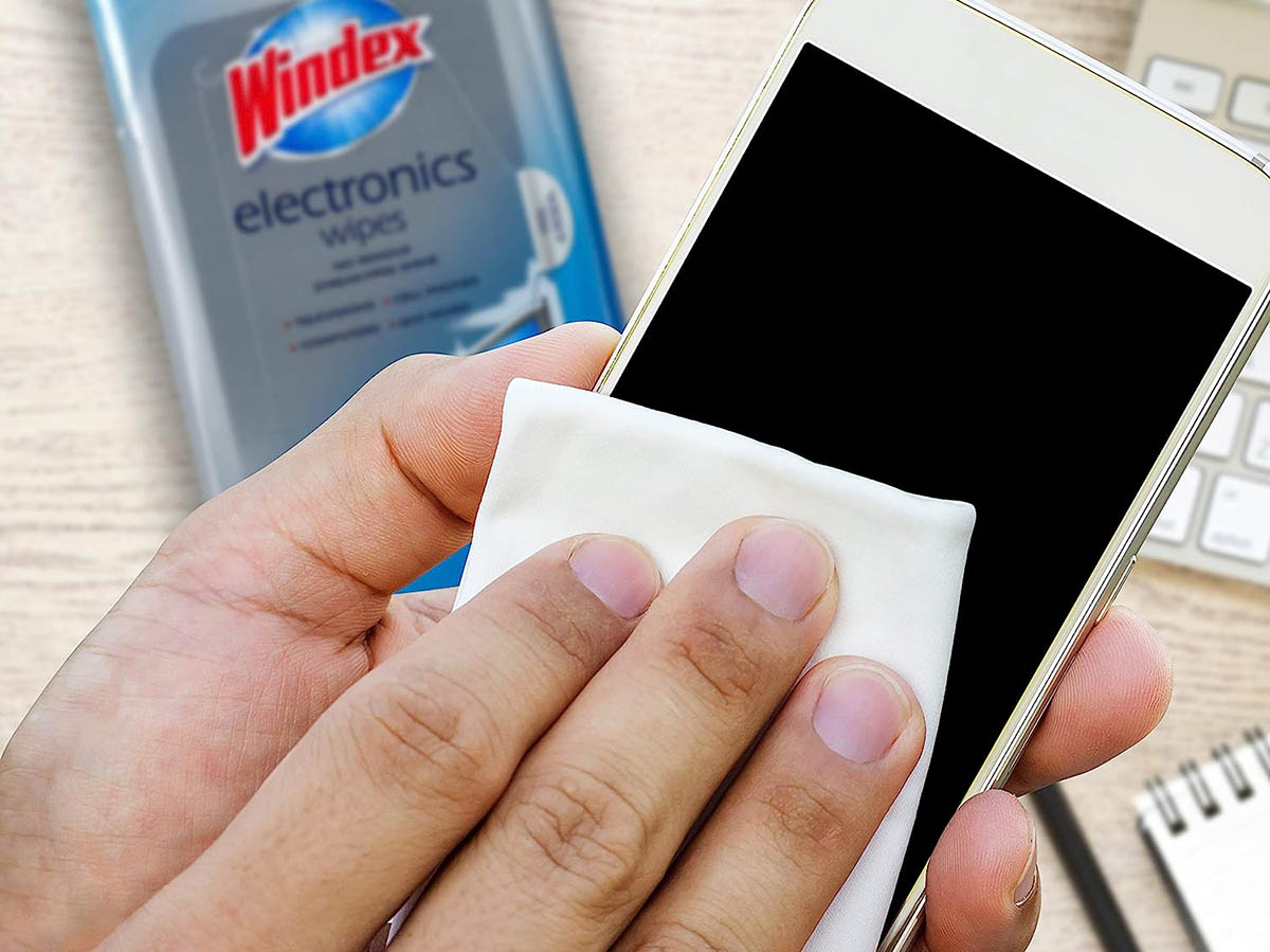 Spring-Cleaning Must-Haves Option Electronics Wipes