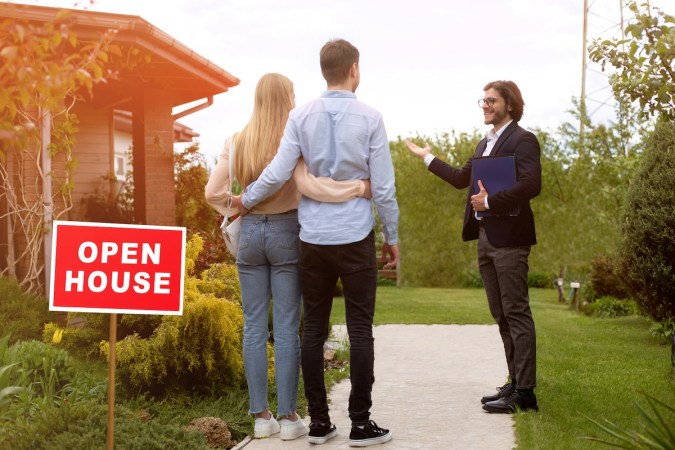Open House Etiquette Do’s and Don’ts: Faux Pas to Avoid