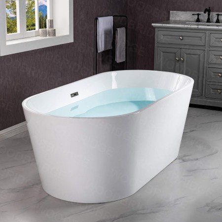 Woodbridge Contemporary Soaking Bathtub