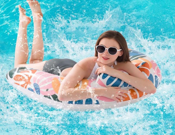 8 Things Every Pool Owner Needs in Their Cabana or Pool House 