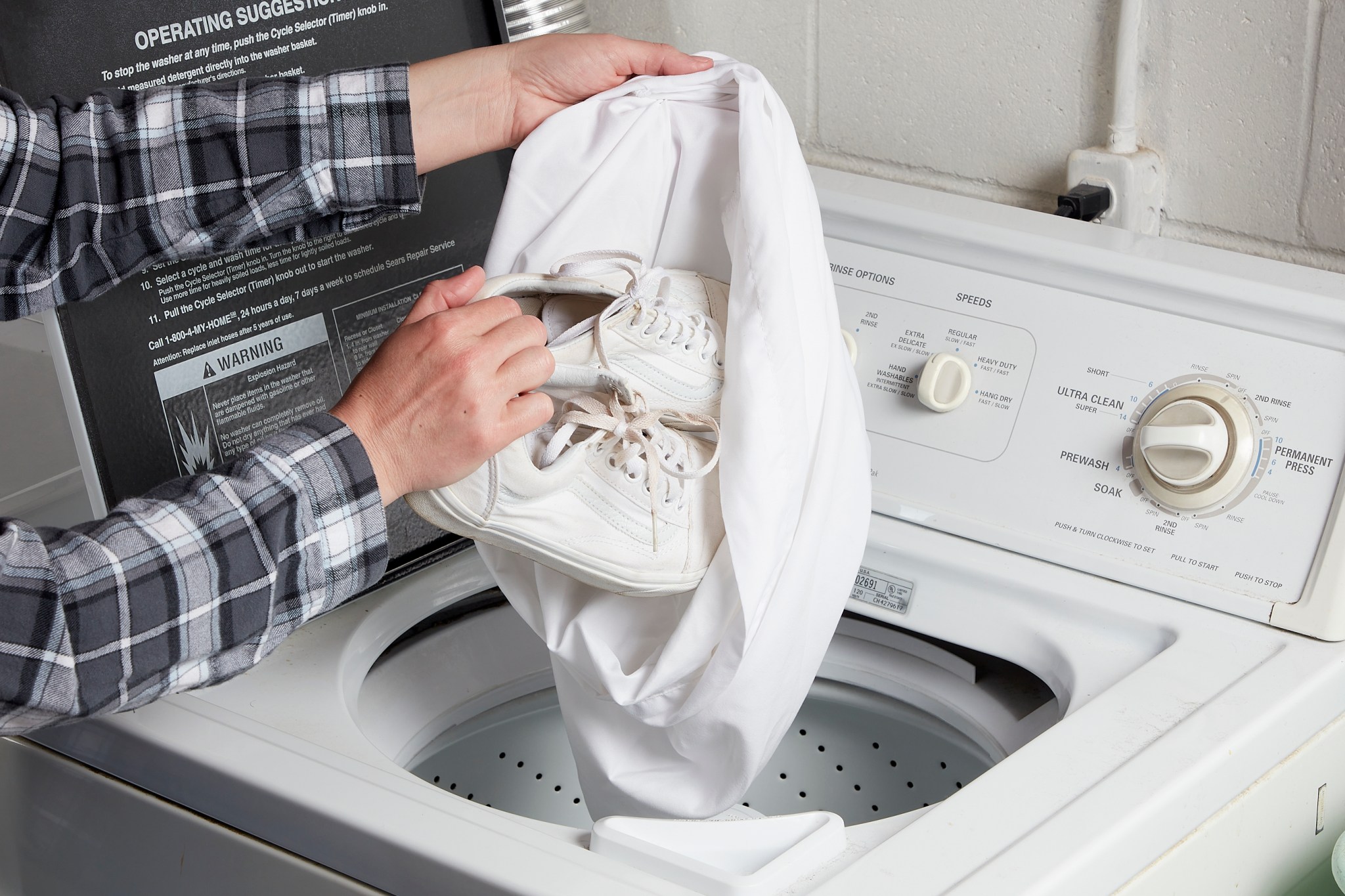 how-to-wash-shoes-in-washing-machine_002-1.jpg?w=2048