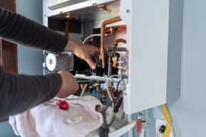 Heat Pump Water Heater vs. Tankless: 5 Key Comparisons