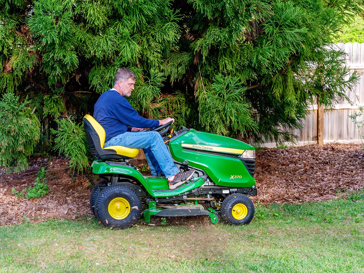 The John Deere X370 Review