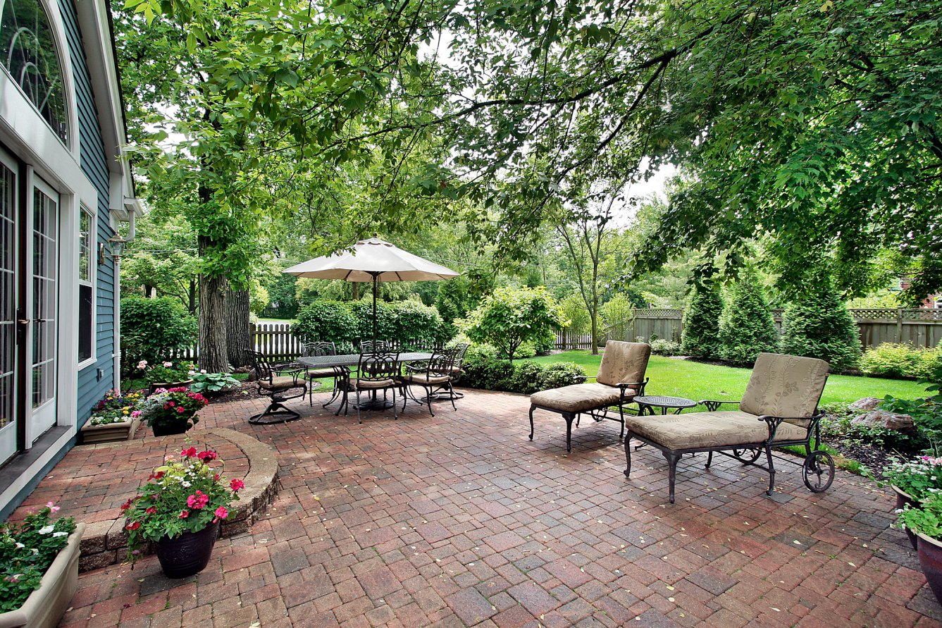 6 Interior Designers Give Us Their Favorite Patio Finds