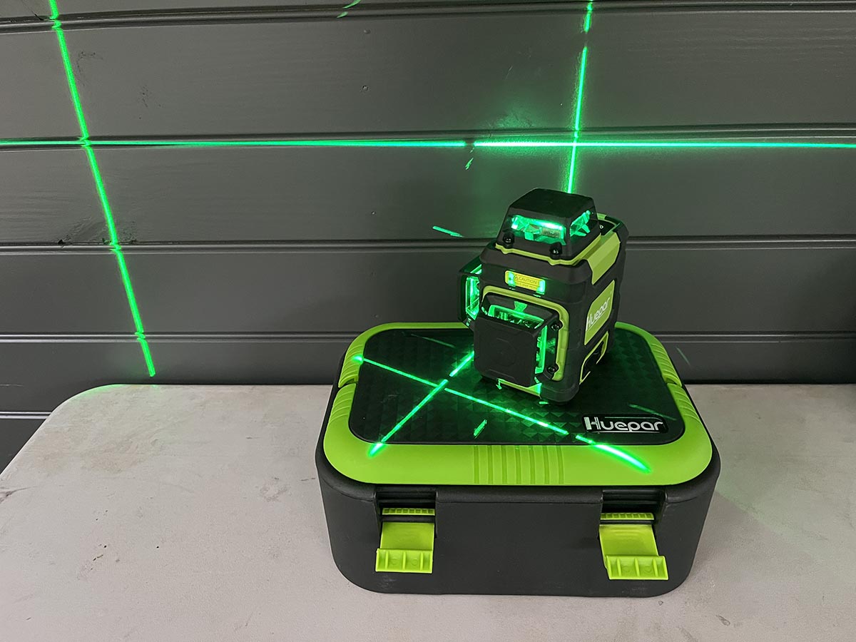 Huepar Laser Level action
