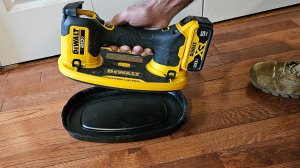 Dewalt Grabo Review hand placing on storage base
