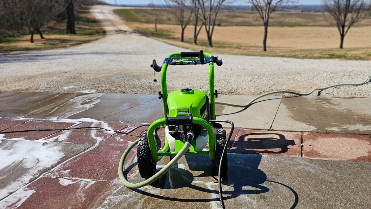 Front view of greenworks pressure washer