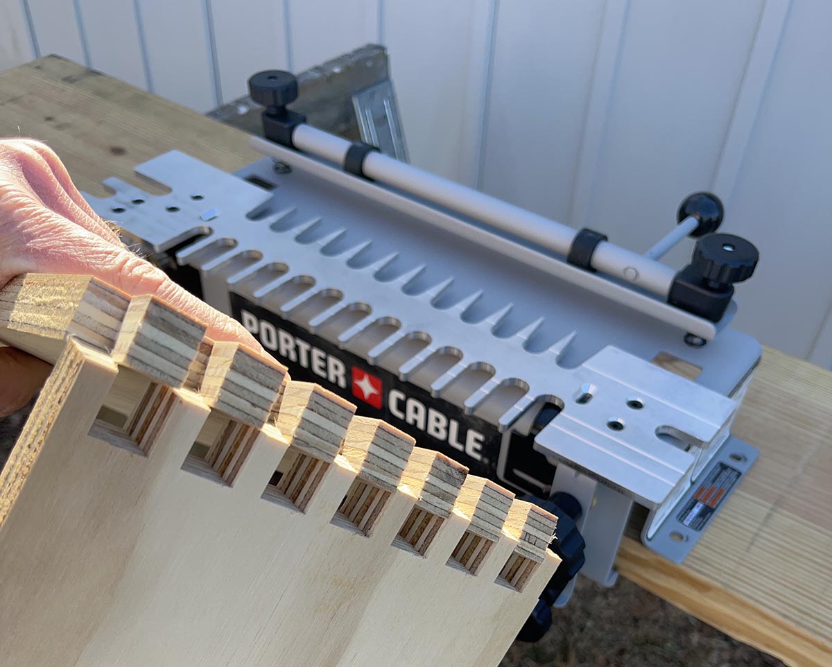 Porter-Cable Dovetail Jig completed joint 1