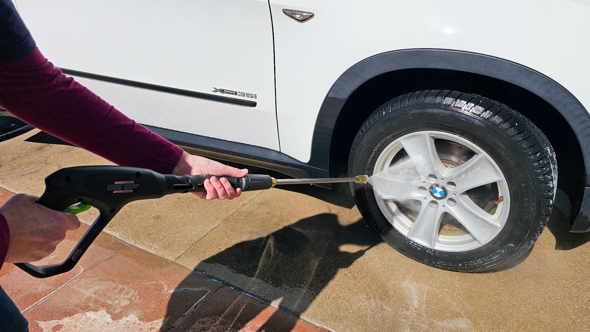Spraying a car tire