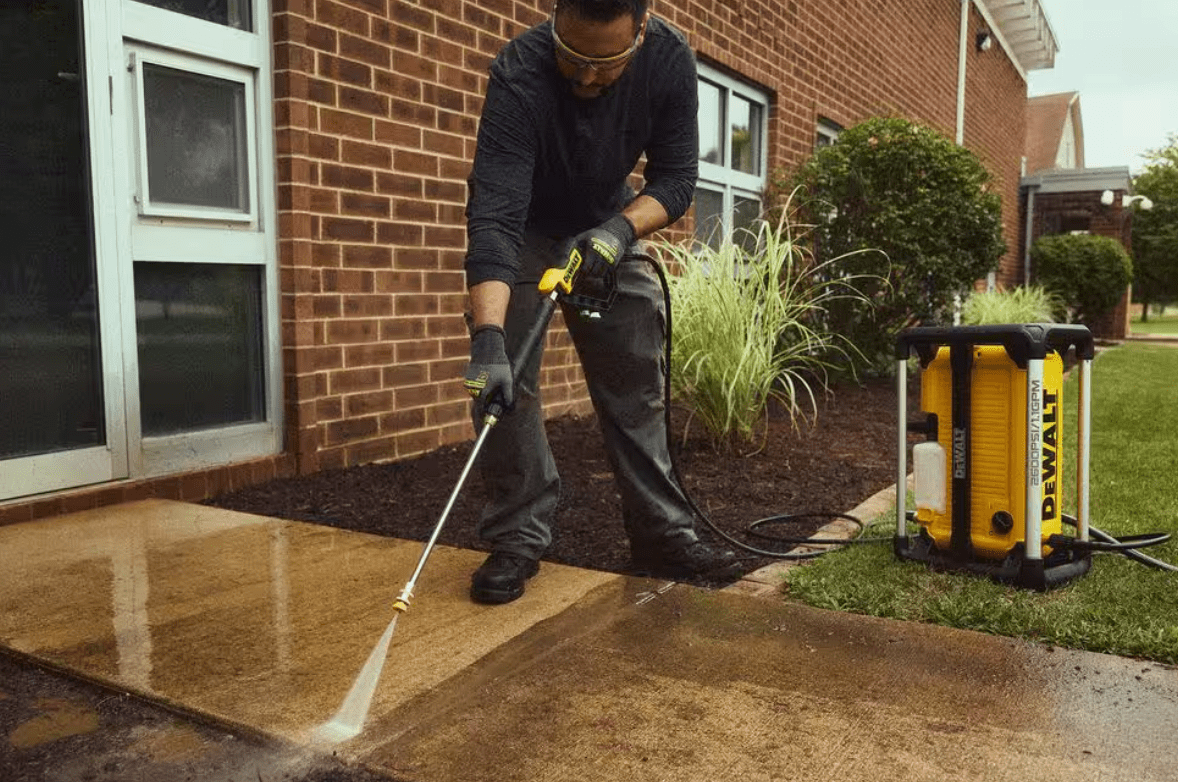 DeWalt Pressure Washer new expanded outdoor line