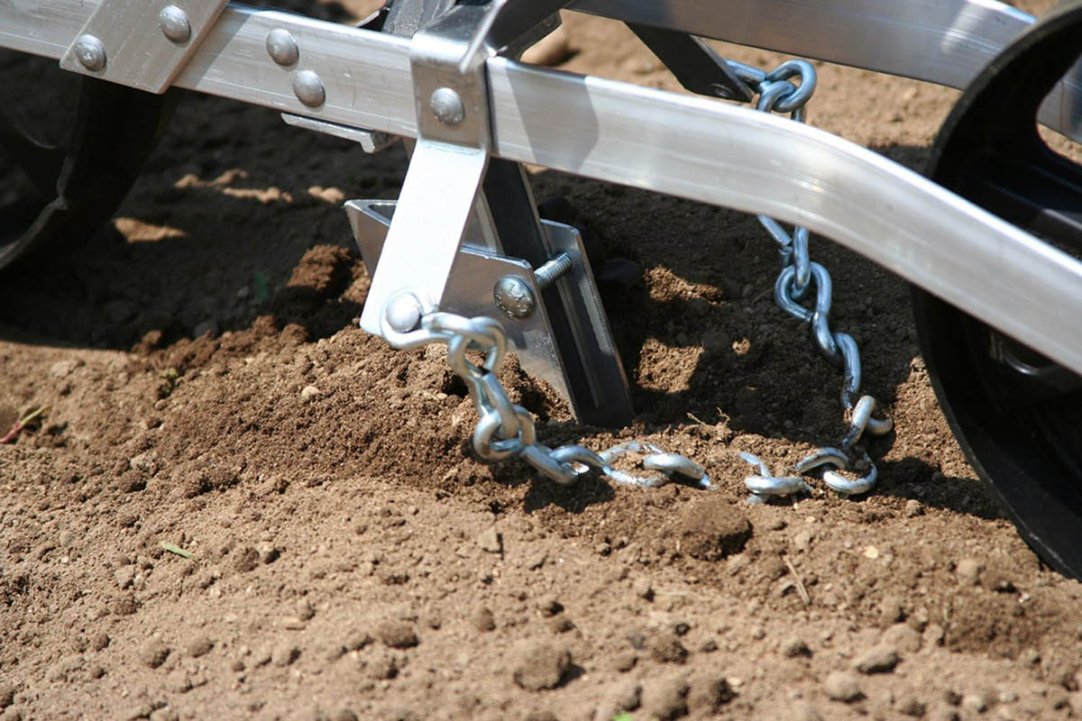 The Best Garden Seeder
