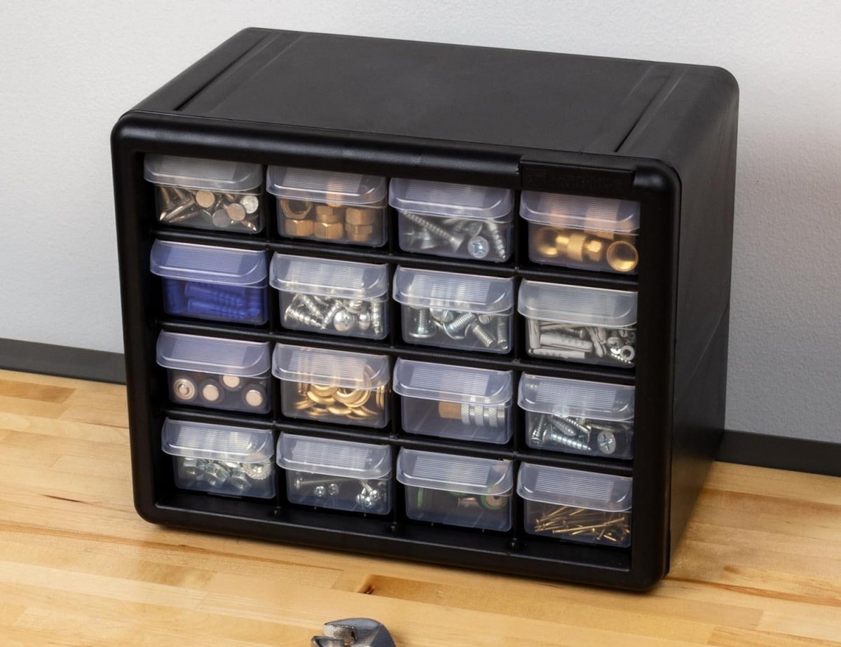 The Best Organizer Option Akro-Mils 10116 16-Drawer Plastic Organizer