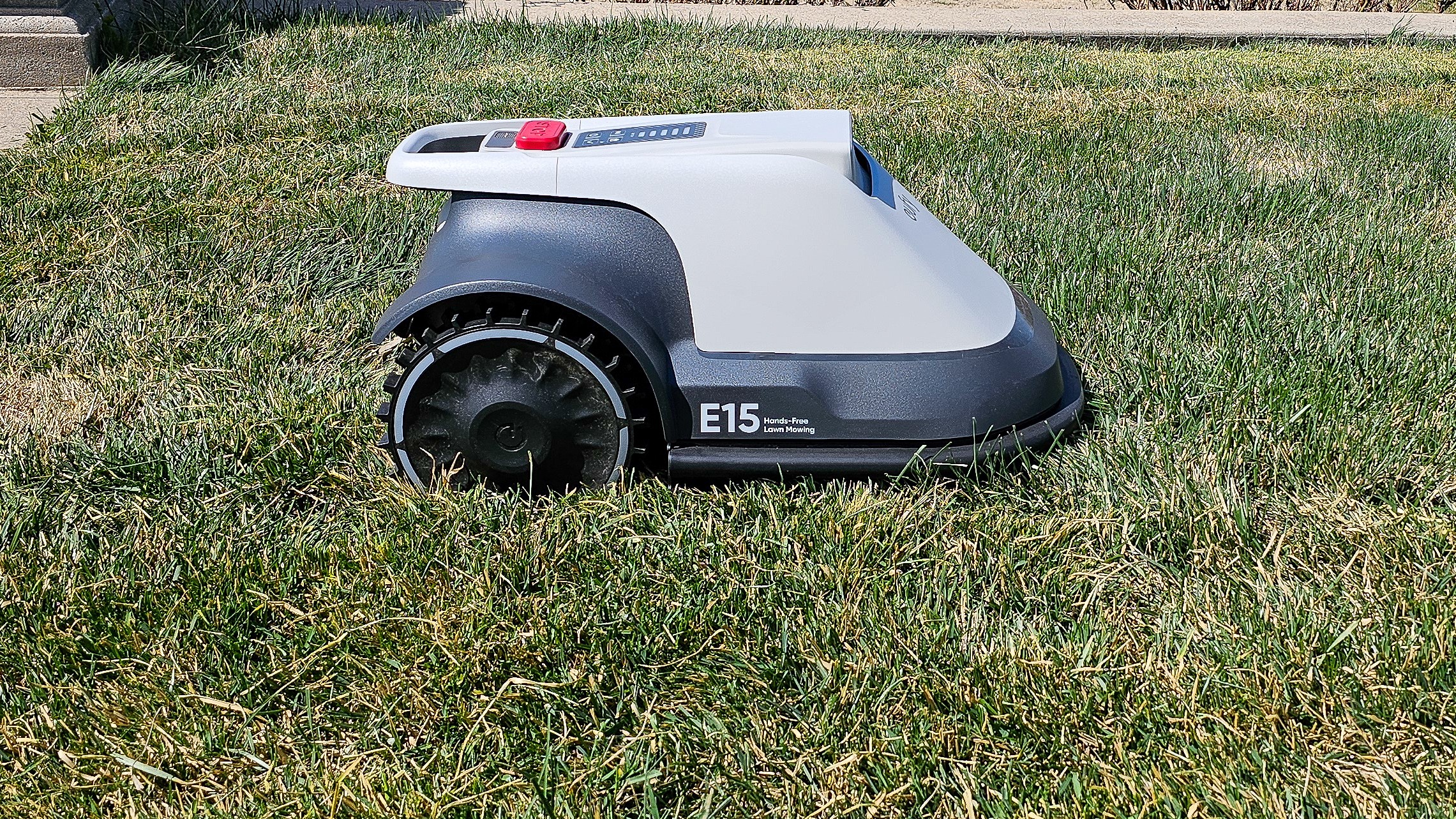 Eufy E15 in action