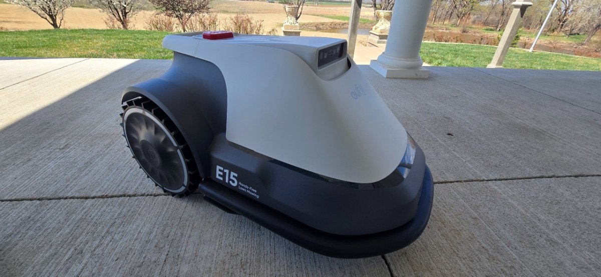 Eufy E15 on porch
