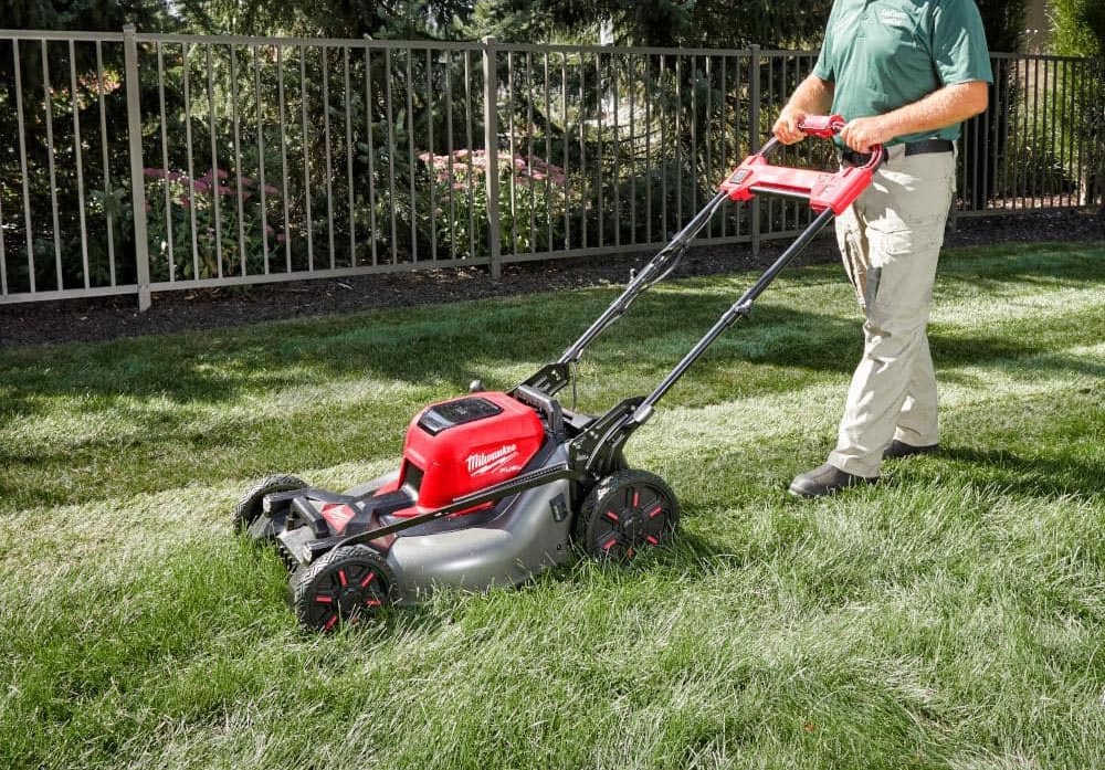 The Home Depot Memorial Day Deals Milwaukee M18 FUEL Self-Propelled Lawn Mower Kit