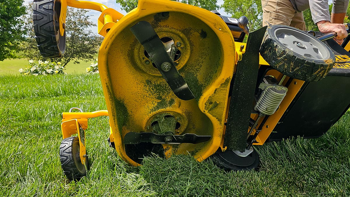 DeWalt Gas Lawn Mower Review Dual mower blades for crisp clean mowing