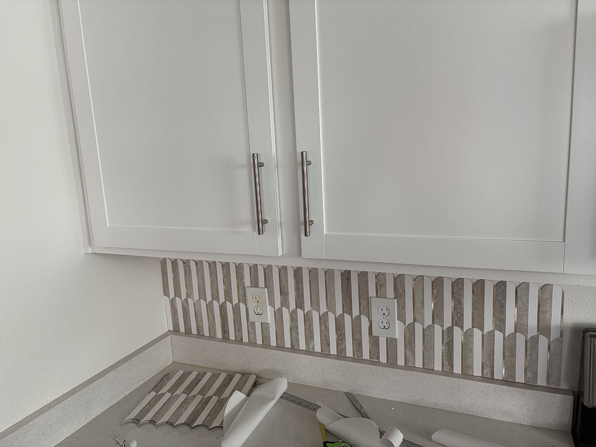 Vamos backsplash