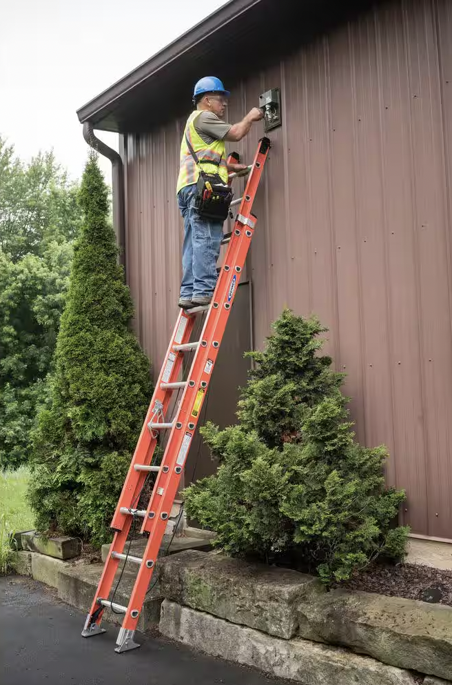 Werner 28 ft. Fiberglass Extension Ladder
