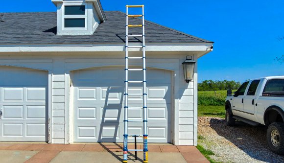 Werner TS1250 Telescoping Ladder extended to garage roof