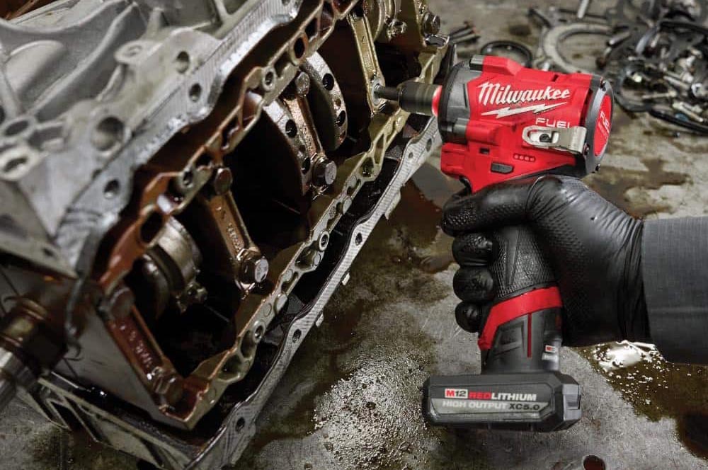 August THD Milwaukee M12 FUEL 3 8 in. Stubby Impact Wrench