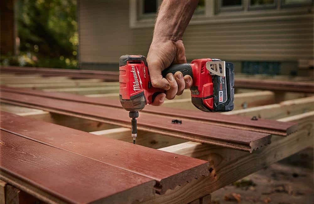 August THD Milwaukee M8 Buy a Tool Milwaukee M18 FUEL SURGE 1 4‑in. Hex Impact Drive