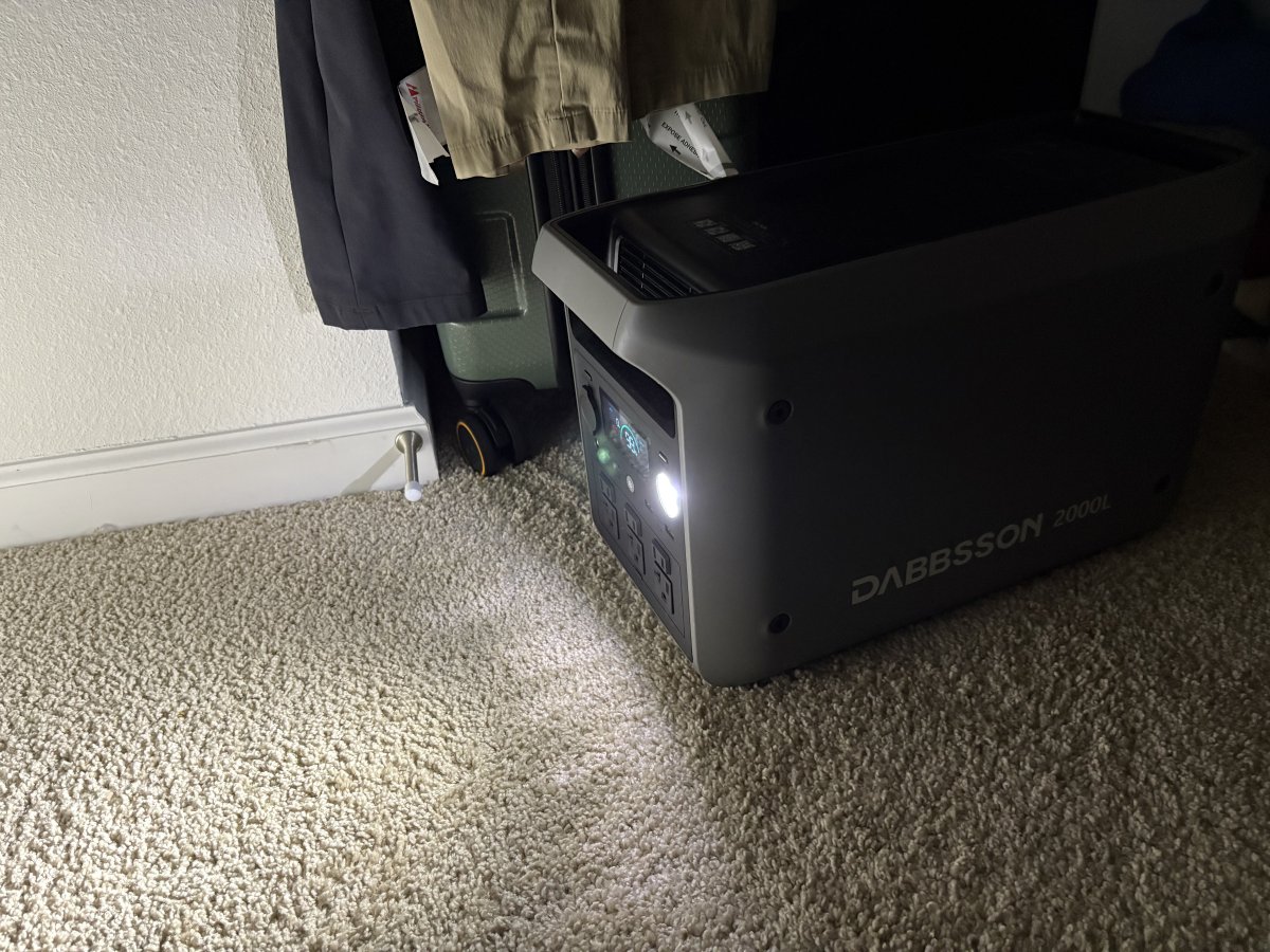 Dabbsson 2000L light