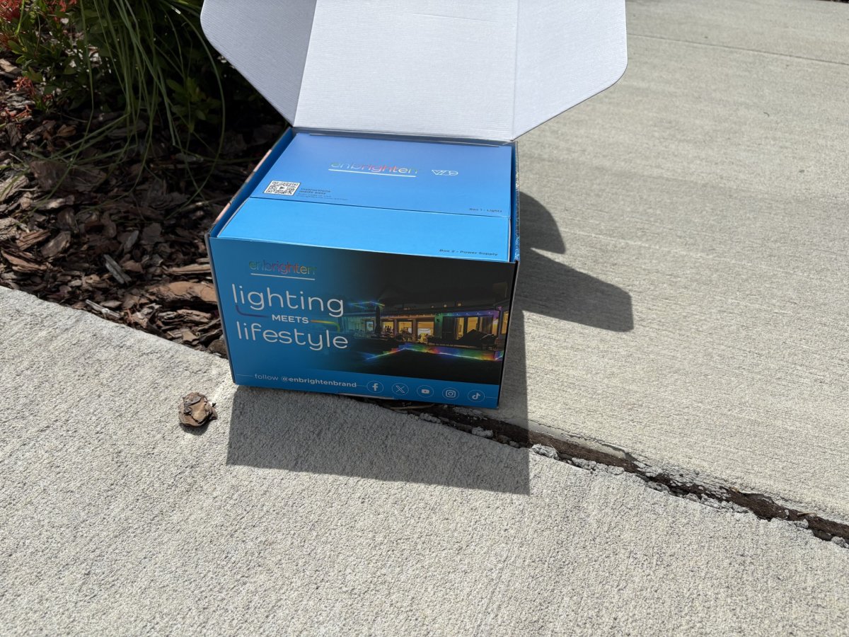 Enbrighten landscape lights box