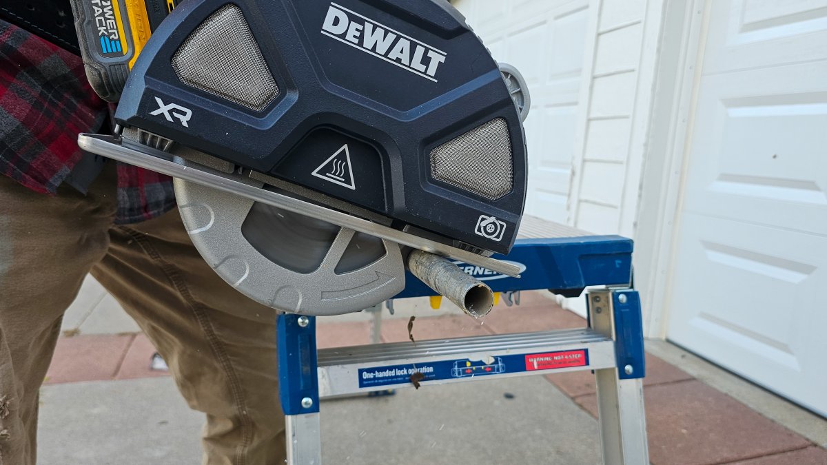 Cutting metal pipe with the DeWalt DCS383B Metal-Cutting Circular Saw