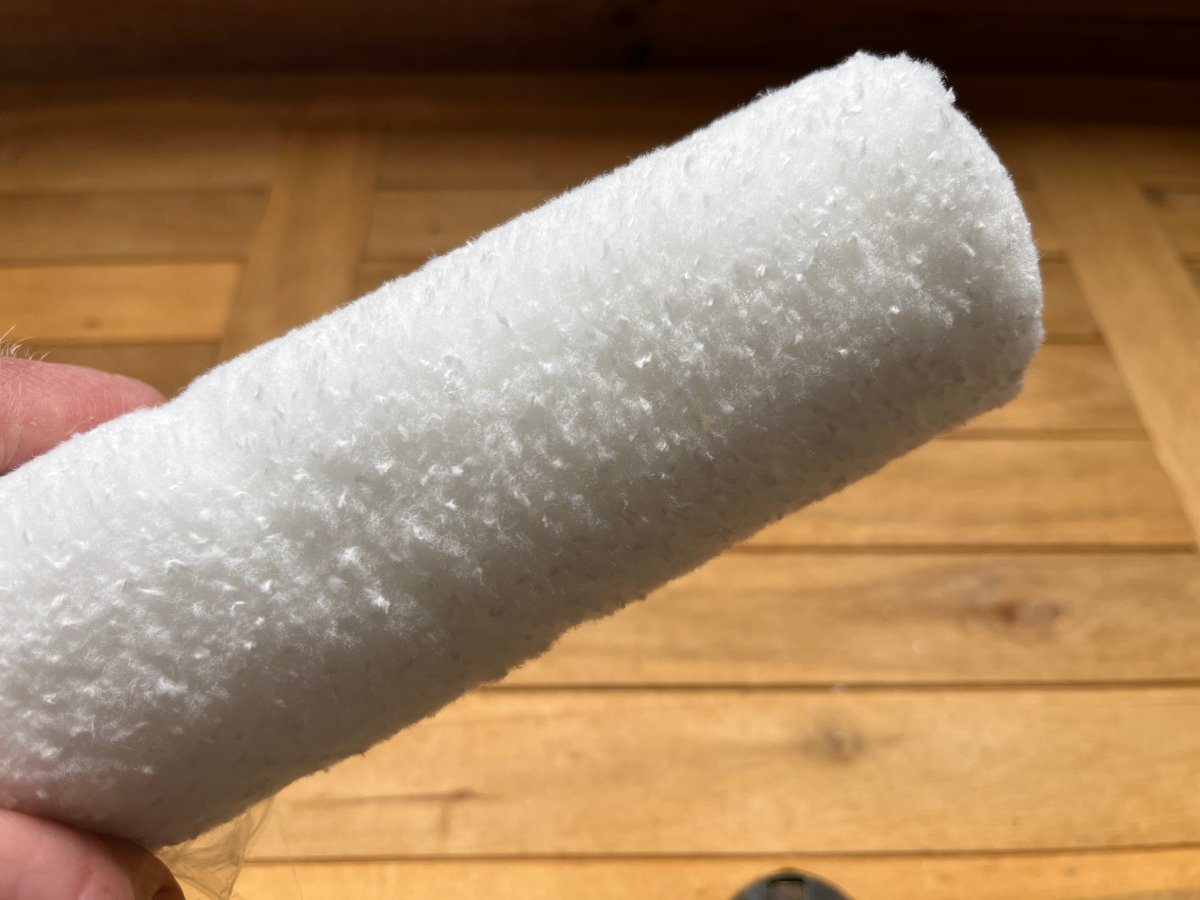 Close-up on fibers of Purdy Altitude Roller Cover